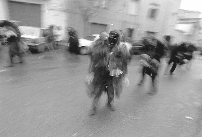 05.jpg (20901 byte)