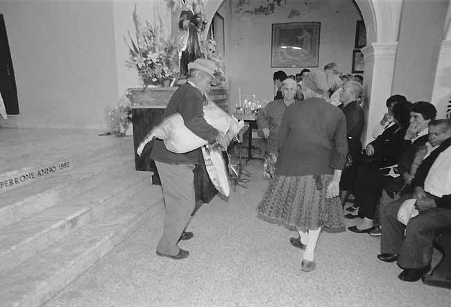bal11.jpg (31166 byte)